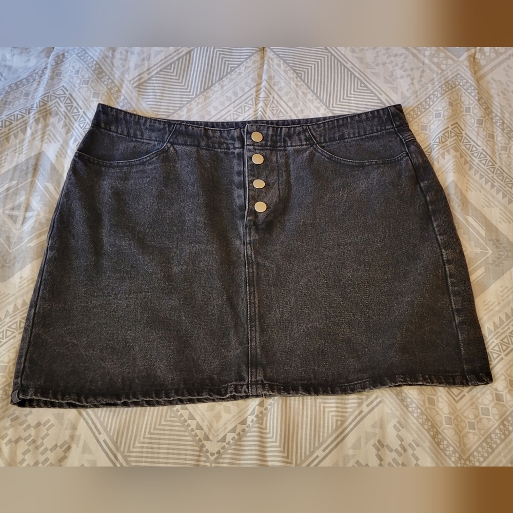 Forever 21 Black Jean Skirt
